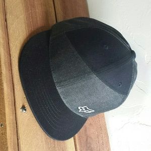 FOX snap back hat